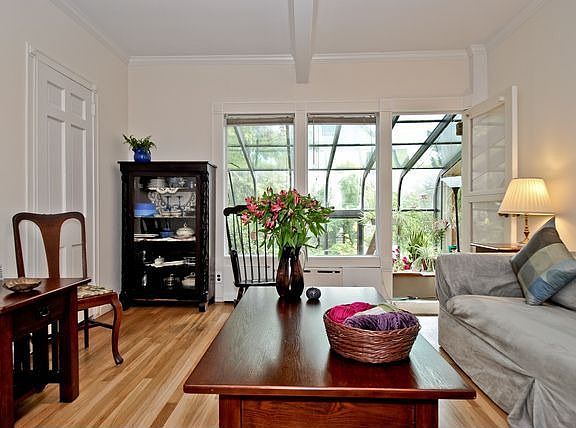 5th image of 64 Elm Ave