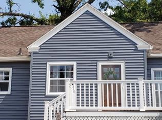 2121 F Ave NE, Cedar Rapids, IA 52402