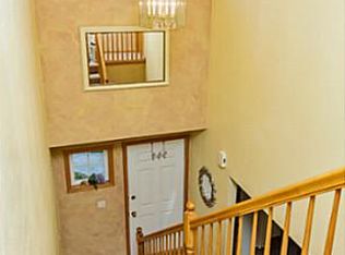 3505 Brook Ridge Ct, Des Moines, IA 50317