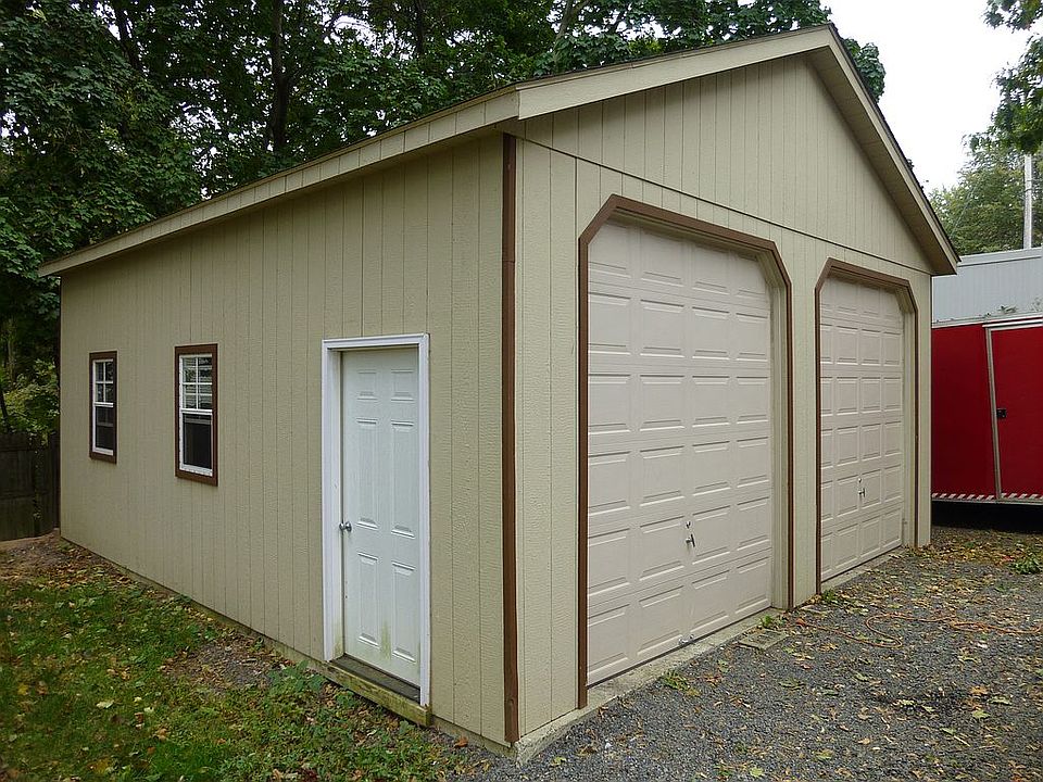 22' Wide x 24' Deep W/ 9' Ov