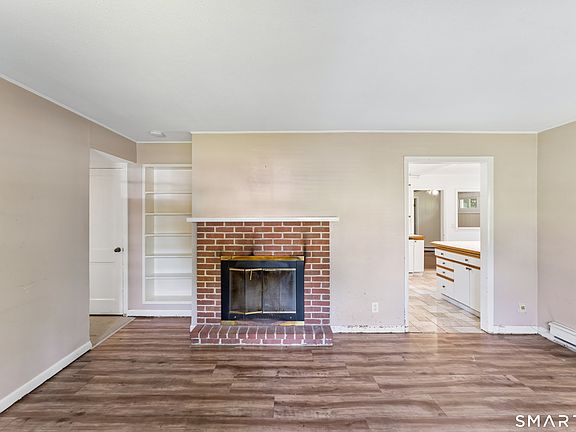 3rd image of 33 Assisi Way