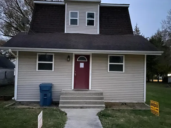 306 N Main St, Morocco, IN 47963