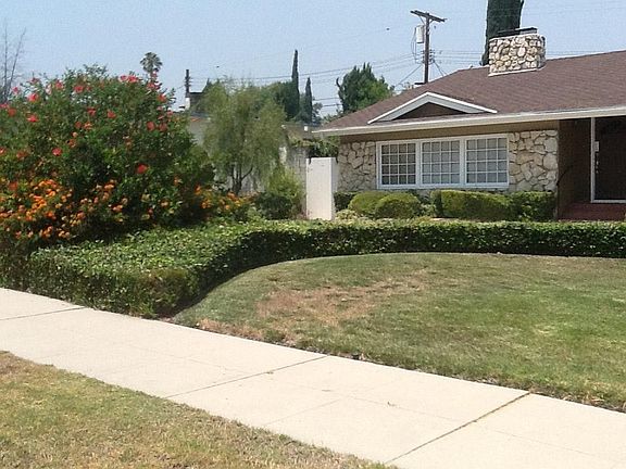 2nd image of 23847 Oxnard St
