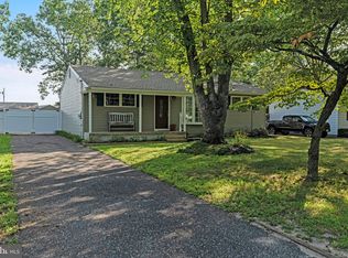 212 Springdale Ln, Williamstown, NJ 08094