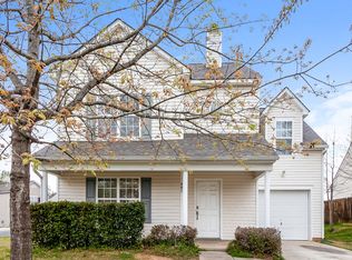 407 Chelton Oaks Dr, Charlotte, NC 28214