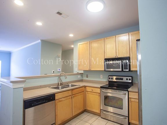 3rd image of 1521 Cadfel Ct Unit 206