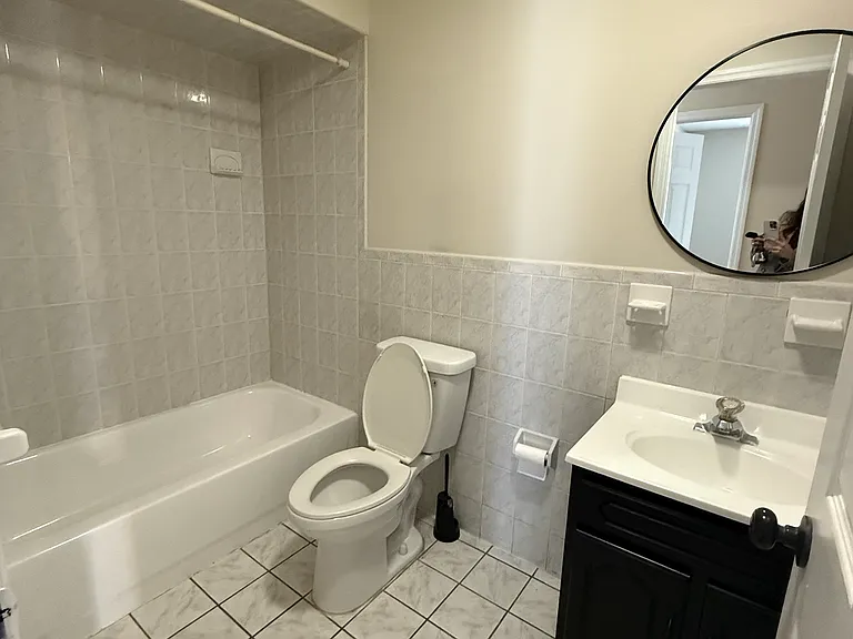 905 Olive St #1 — Photo 10