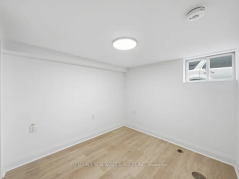 647 Limeridge Rd E #1 — Photo 12