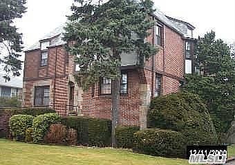 2nd image of 365 Penn St