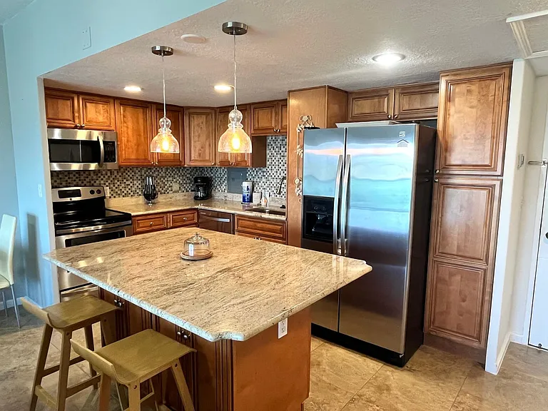 880 Mandalay Ave #802 — Photo 31