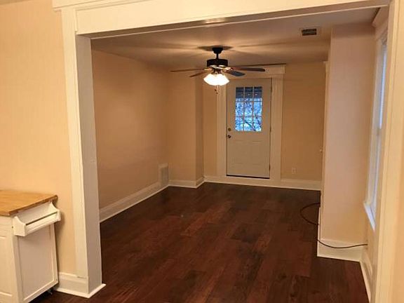 5th image of 10705 Massie Ave