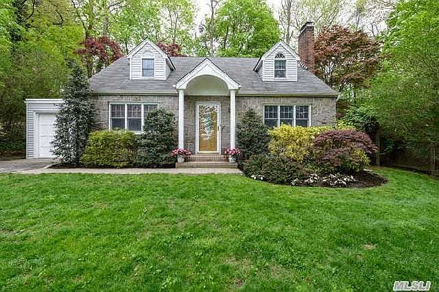1st image of 23 Sinclair Martin Dr