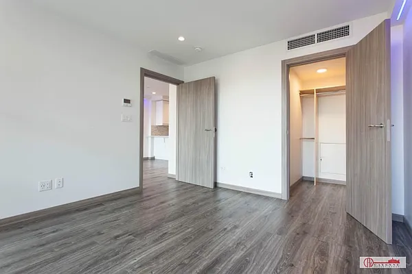 Rented by Cayenne Realty Group | media 8