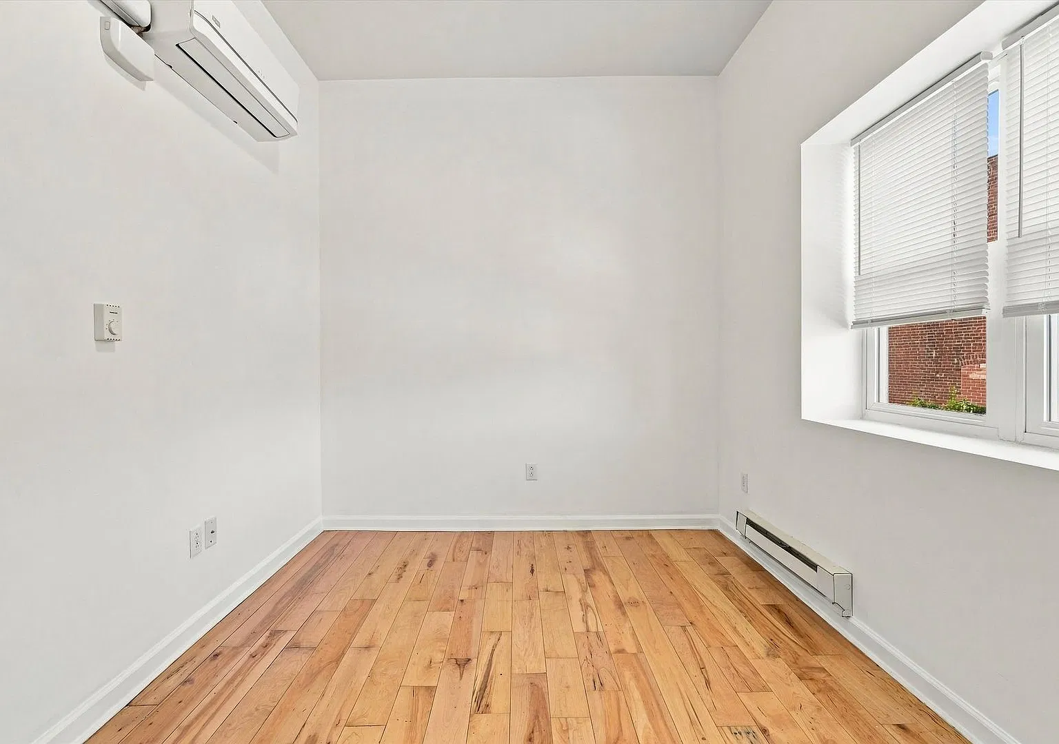 2114 Orthodox St — Photo 4