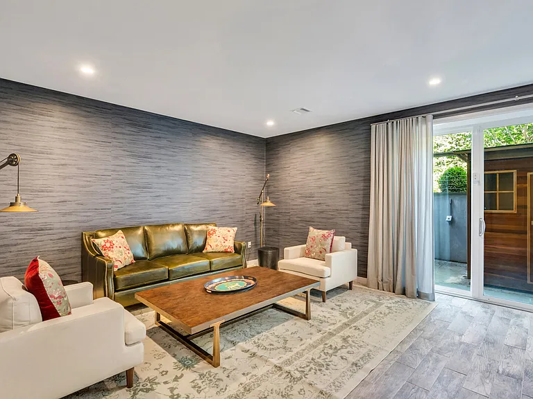 35 Woodthrush Ln — Photo 18