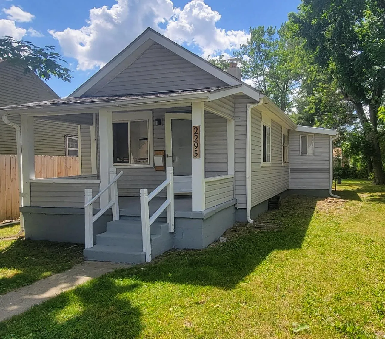 2295 Hamilton Ave photo 1