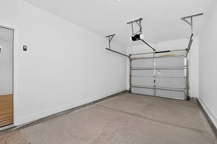 310 E Talleyrand Ave — Photo 15