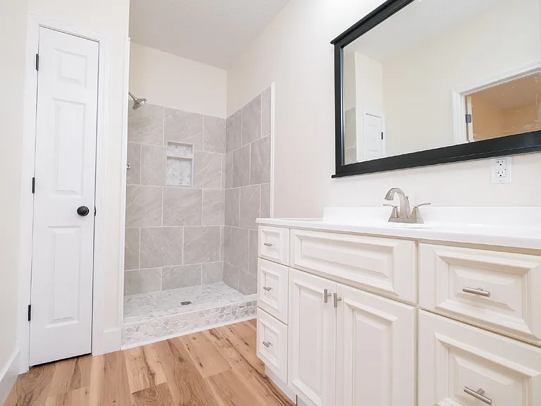 2915 Sidonia Rd — Photo 9