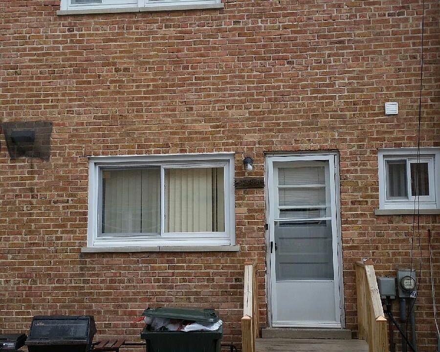 2nd image of 9346 Noel Ave APT B