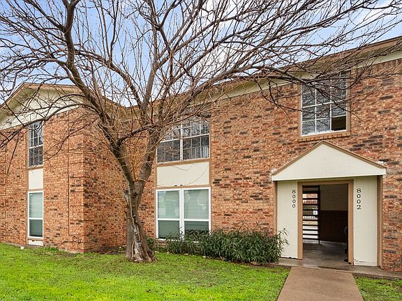 4th image of 8000 Cambridge Cir #B