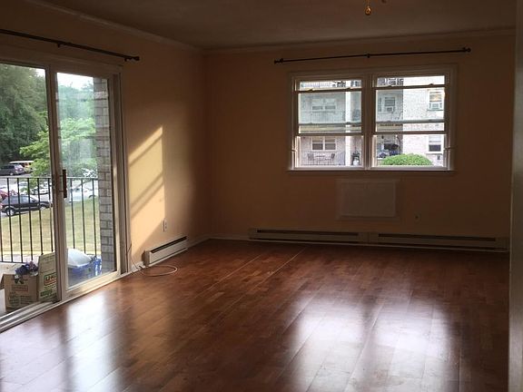 Living Room/Dining area