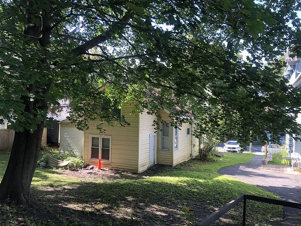 2nd image of 54 Malta Ave