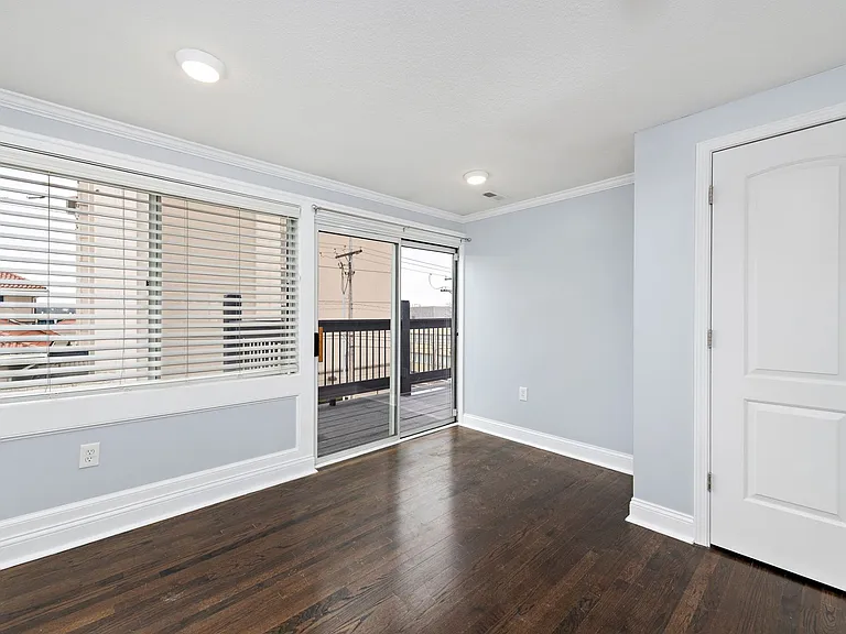 4544 Summit St — Photo 104
