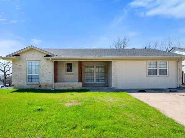 2316 Gilbert Cir, Arlington, TX 76010
