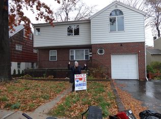 223 McElroy Ave, Fort Lee, NJ 07024