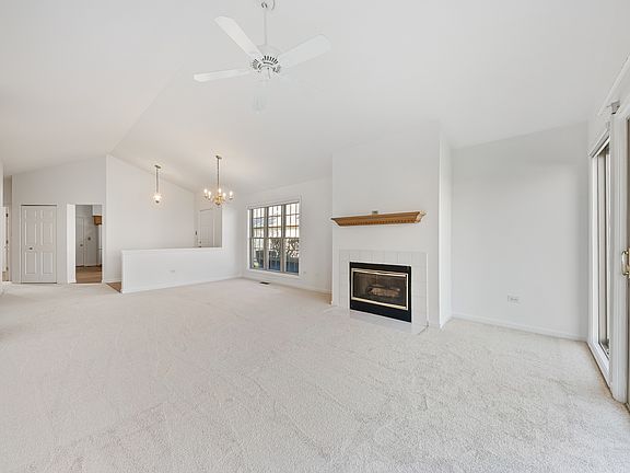 3rd image of 43 Corinth Dr