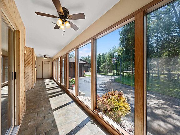 4th image of 2040 BIRCH DRIVE