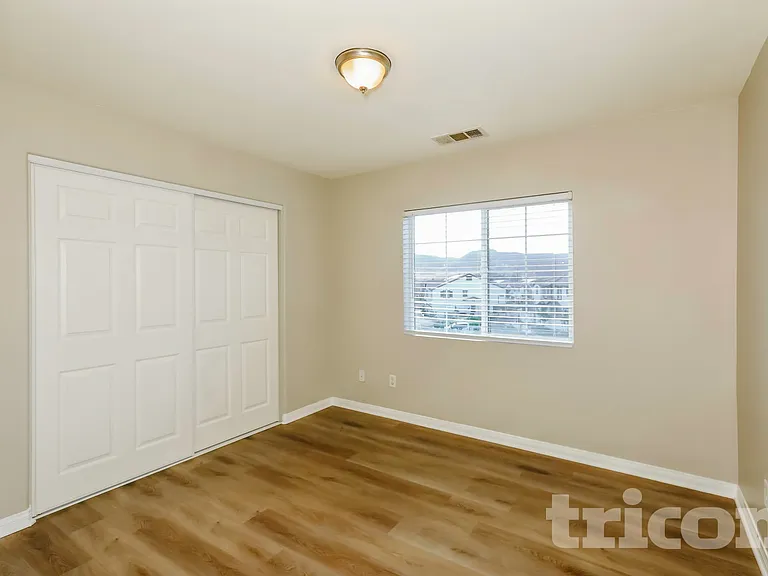 41808 Davidson St — Photo 10