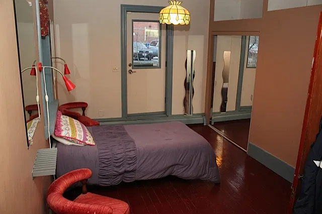 7 bed, 9999 sqft, $10,675 — Photo 3