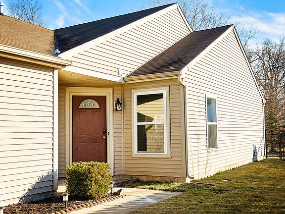 2nd image of 10145 Clear Creek Cir