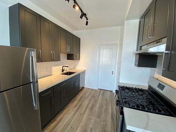 4th image of 398 W Portal Ave #305