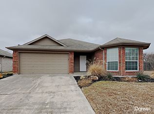 10545 Splitridge Ct, Fort Worth, TX 76108