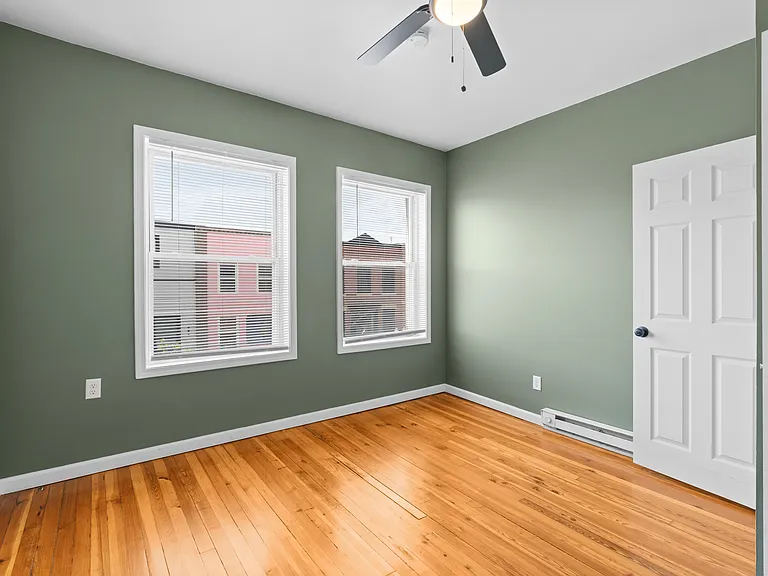247 Main St #5 — Photo 12