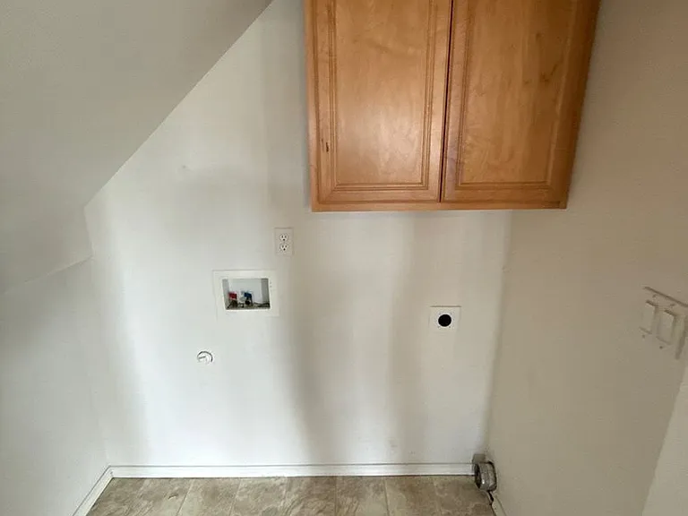 4105 Windy Ave NE — Photo 9