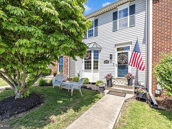 3rd image of 2250 Wetherburne Way