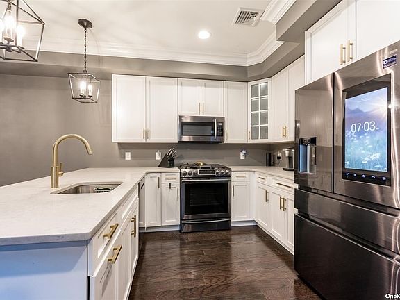 4th image of 211A Marina Pointe Dr #211A