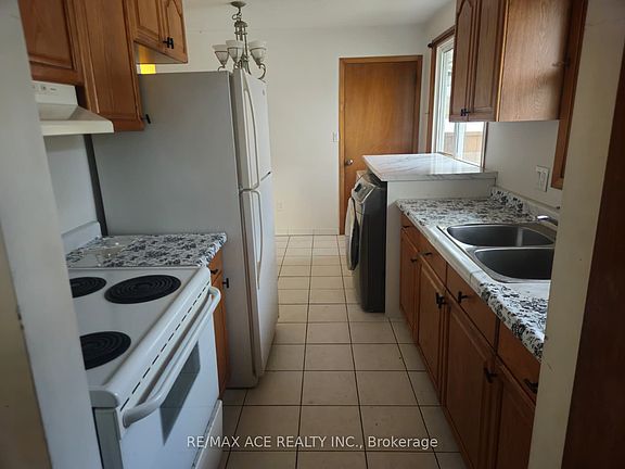 5th image of 6033 Swayze Dr
