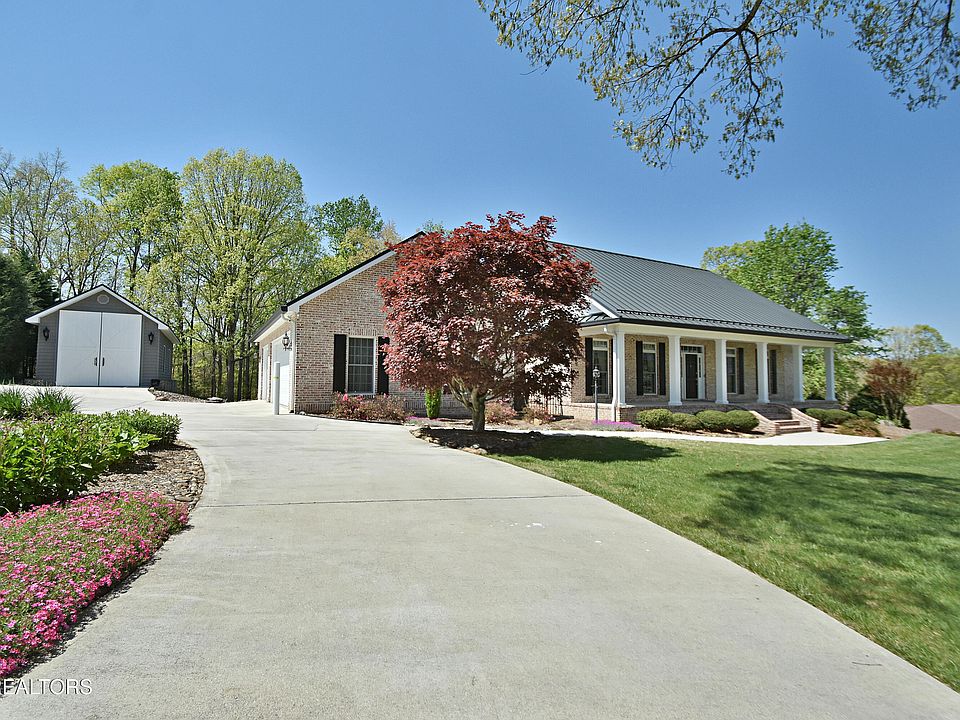 1st image of 835 Poplar Springs Rd