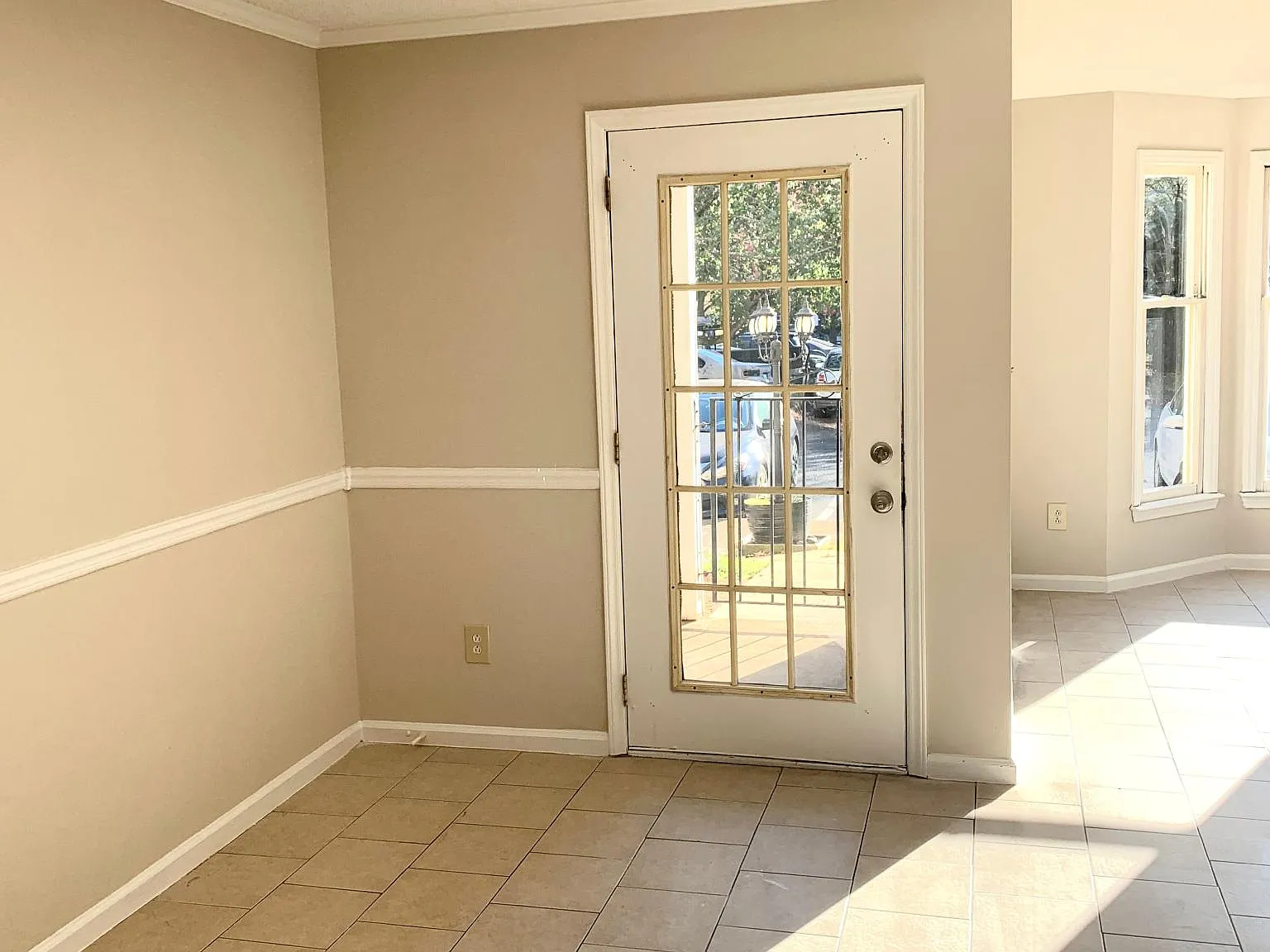 2 bed, 1040 sqft, $1,500 — Photo 4
