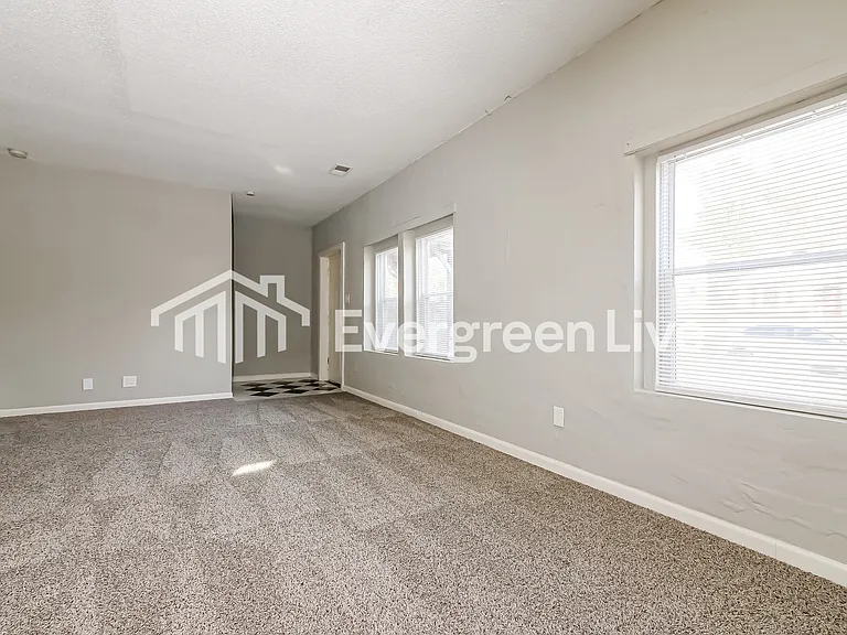 16501 S Crackerneck Rd — Photo 4