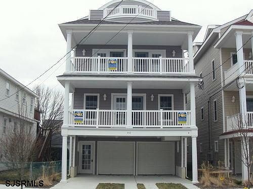 1st image of 832 Pennlyn Place