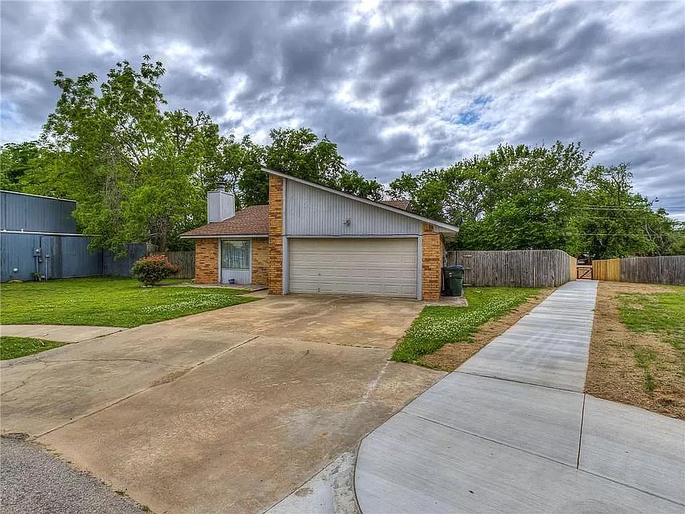 1st image of 1800 Yorktown Cir