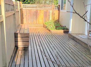 1608 Chestnut St APT 4, Everett, WA 98201