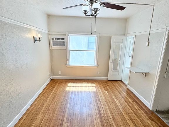 3rd image of 1305 24th St APT 14