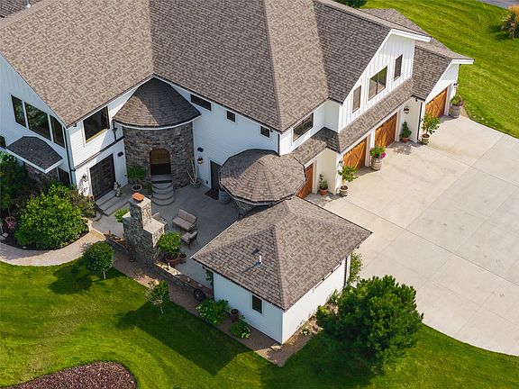5th image of 99 Gracie Ln