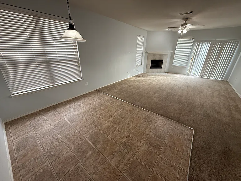 2417 Forest Creek Dr — Photo 6